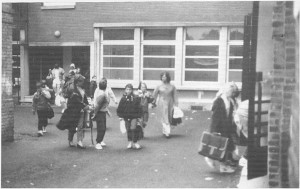 Collège Dominique SAVIO, sortie des élèves en 1988